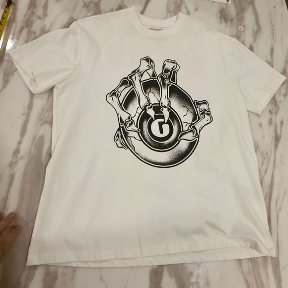 Gallery Dept Other - Gallery Dept Cream T-Shirt with Graphic